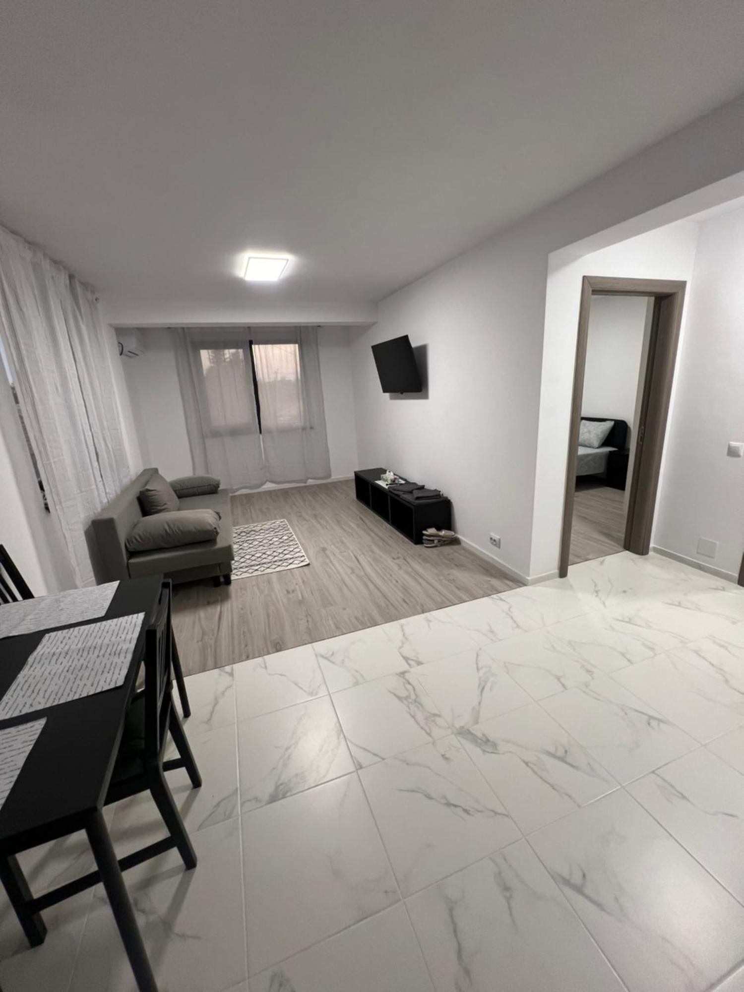 Apartment Everest 33 Ap 2 Bucharest